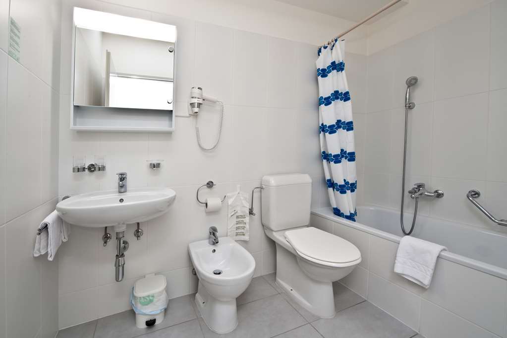 Residenze Dell'Angelo Hotel Locarno Room photo